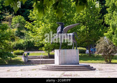 Statue de cheval à ailes mythologiques à Rogaska Slatina, Slovénie Banque D'Images