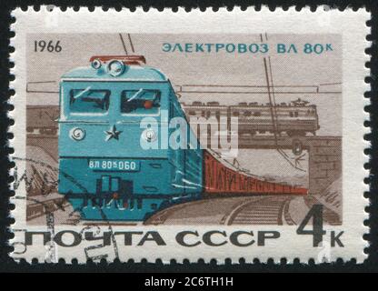 RUSSIE - VERS 1966 : timbre imprimé par la Russie, montre la locomotive, vers 1966 Banque D'Images