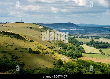 Brighton, Royaume-Uni, 12 juillet 2020: La vue de sur le dessus des South Downs, à Devil's Dyke près de Brighton ce matin, en regardant sur le Weald de Sussex crédit: Andrew Hasson/Alay Live News Banque D'Images