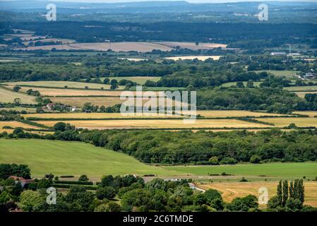 Brighton, Royaume-Uni, 12 juillet 2020: La vue de sur le dessus des South Downs, à Devil's Dyke près de Brighton ce matin, en regardant sur le Weald de Sussex crédit: Andrew Hasson/Alay Live News Banque D'Images