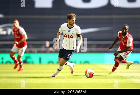 Ben Davies de Tottenham Hotspur en action lors du match de la Premier League au Tottenham Hotspur Stadium, Londres. Banque D'Images