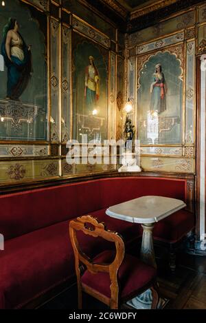 Intérieur, Sala orientale (salle orientale), Caffe Florian, Procuratie Nuove, Piazza San Marco, Venise, Vénétie, Italie Banque D'Images