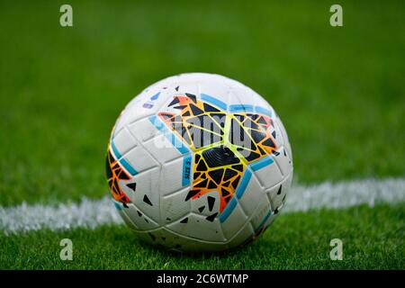 Udine, Italie. 12 juillet 2020. udine, Italie, 12 juillet 2020, ballon de match pendant Udinese vs Sampdoria - italien Serie A football Match - Credit: LM/Alessio Marini crédit: Alessio Marini/LPS/ZUMA Wire/Alay Live News Banque D'Images