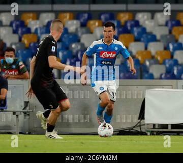 Hirving Lozano de Napoli pendant la série italienne un match de football, SSC Napoli - AC Milan au stade San Paolo à Naples Italie , juillet Banque D'Images