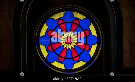 istanbul, Turquie - Mars 2018: Détails intérieurs de l'église bulgare Sveti Stefan St. Stephen, une église orthodoxe à Balat, istanbul, Turquie Banque D'Images