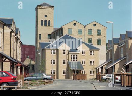 North British Housing Association, social homes, Longwood Huddersfield, West Yorkshire, Northern England, UK en 1997 Banque D'Images