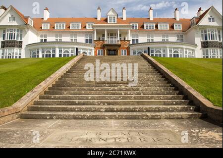 Turnberry, Écosse, Royaume-Uni. 13 juillet 2020. Photo : de nouveaux appels à une enquête sur les affaires de Trump ont été lancés après que le complexe hôtelier de Trump Turnberry envisage d'agrandir le complexe et de construire un nouveau développement sur la terre environnante à l'ouest du complexe hôtelier. Crédit : Colin Fisher/Alay Live News Banque D'Images