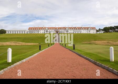 Turnberry, Écosse, Royaume-Uni. 13 juillet 2020. Photo : de nouveaux appels à une enquête sur les affaires de Trump ont été lancés après que le complexe hôtelier de Trump Turnberry envisage d'agrandir le complexe et de construire un nouveau développement sur la terre environnante à l'ouest du complexe hôtelier. Crédit : Colin Fisher/Alay Live News Banque D'Images