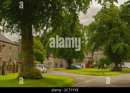 Le village vert de Garrigill dans les Pennines du Nord Banque D'Images