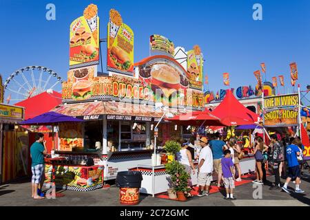 Vendeur de nourriture à la foire du comté d'Orange, Costa Mesa City, Orange County, Californie, États-Unis Banque D'Images