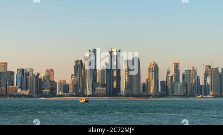 Doha, Qatar - février 2019 : panorama urbain de Doha Qatar avec gratte-ciel Banque D'Images
