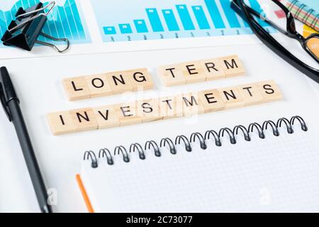 Concept d'investissements à long terme avec lettres Banque D'Images