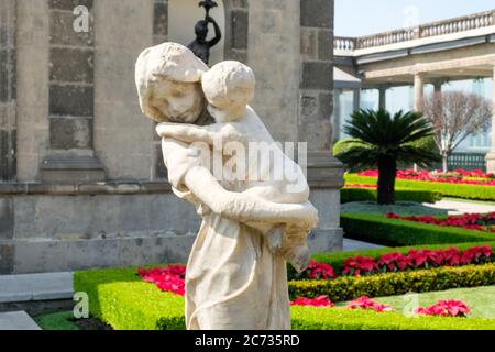 Magnifiques jardins à l'alcazar au sommet du château de Chapultepec à Mexico Banque D'Images