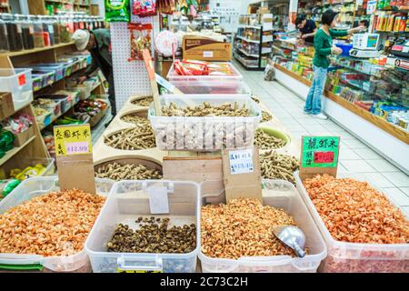 San Francisco California, quartier de Chinatown, Grant Street, kanji, shopping shopper shoppers magasins marché marchés achats vente, reta Banque D'Images