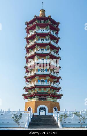 Le ci en Pagoda est une pagode qui est proche du lac Sun Moon, dans le canton de Yuchi, comté de Nantou, Taïwan. Banque D'Images