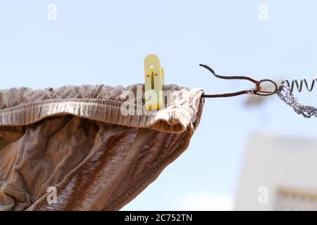 Linge fraîchement lavé et séchant Banque D'Images