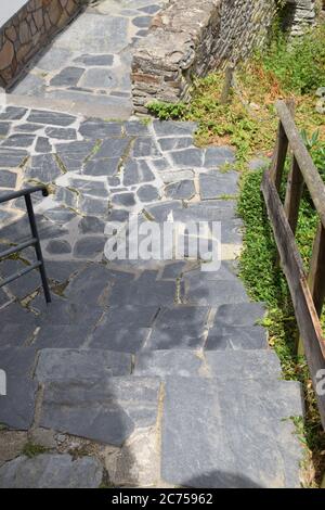 Ancien pont 'Jakobsbrücke' dans le Monreal médiéval Banque D'Images
