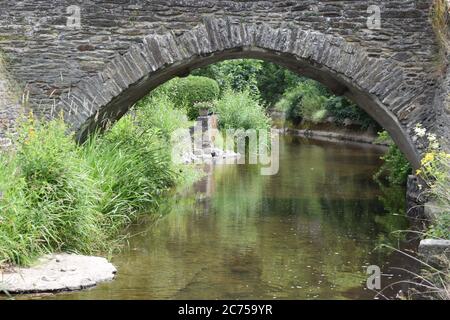 Ancien pont 'Jakobsbrücke' dans le Monreal médiéval Banque D'Images