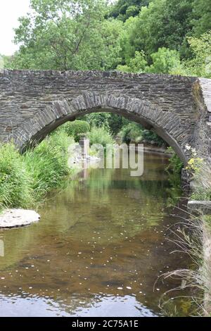 Ancien pont 'Jakobsbrücke' dans le Monreal médiéval Banque D'Images