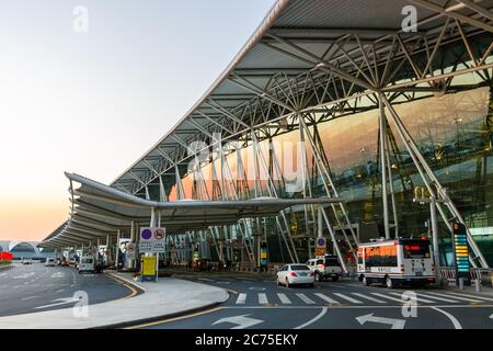 Guangzhou, Chine - 24 septembre 2019 : terminal 1 de l'aéroport de Guangzhou Baiyun (CAN) en Chine. Banque D'Images
