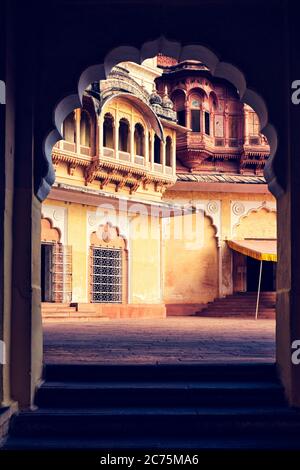 Porte voûtée du fort Mehrangarh. Jodhpur, Rajasthan, Inde Banque D'Images