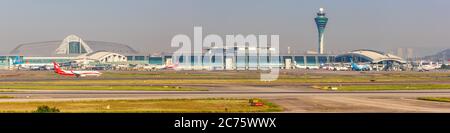 Guangzhou, Chine - 24 septembre 2019 : avions à l'aéroport de Guangzhou Baiyun (CAN) en Chine. Banque D'Images