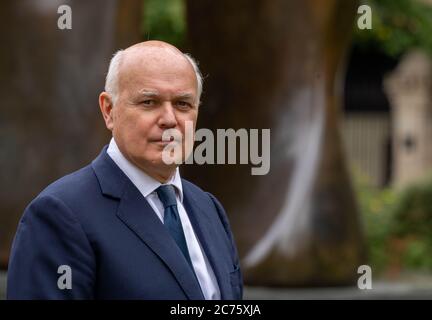 Londres, Royaume-Uni. 14 juillet 2020. Député de Westminster, Iain Duncan Smith député conservateur de Chingford et Woodford et ancien chef du parti conservateur. Il est photographié sur College Green Westminster en donnant une interview sur le Huawei UK 5G Ban Credit: Ian Davidson/Alay Live News Banque D'Images