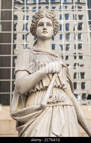 Statue de l'industrie à l'extérieur de la chambre de commerce de Chicago Banque D'Images