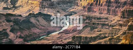 Bannière panoramique du Grand Canyon arrière-plan fleuve colorado qui s'enroule à travers Banque D'Images