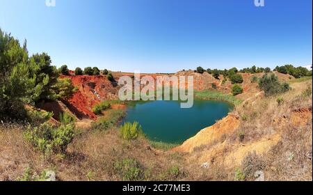 Otranto - Foto panoramica della cava di bauxite Banque D'Images