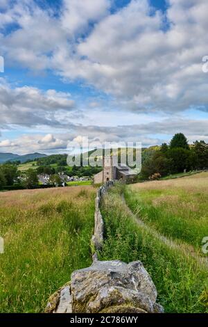 St Michael et Tous les Angel's Church, Hawkshead, Lake District, Cumbria Banque D'Images