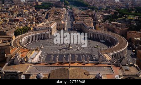 Paysage urbain coloré et étonnant de Rome, en Italie Banque D'Images