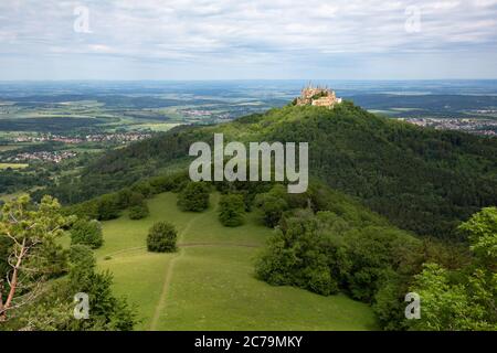 Château de Hohenzollern vu de la Corne de Zeller, Allemagne Banque D'Images