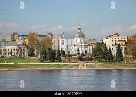 Église de Résurrection du Christ - Église des trois Concesseurs à Tver. Russie Banque D'Images