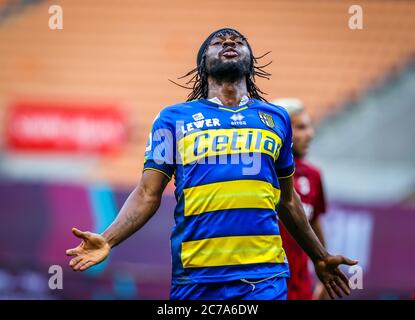 Gervinho de Parme Calcio pendant la série UN match de 2019/20 entre AC Milan contre Parme Calcio au stade San Siro, Milan, Italie le 15 juillet 2020 - photo Fabrizio Carabelli crédit: LM/Fabrizio Carabelli/Alamy Live News Banque D'Images