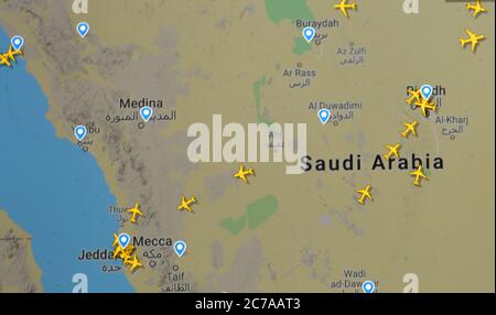 Trafic aérien au-dessus de l'Arabie saoudite (15 juillet 2020, UTC13.17) sur Internet avec le site Flightracar 24, pendant la période de pandémie du coronavirus Banque D'Images