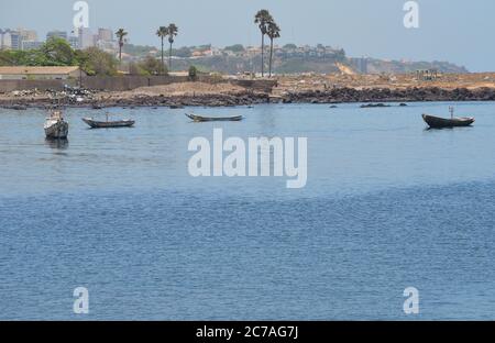 Baie de Soumbédioune, située à la pointe ouest de la péninsule de Dakar, Sénégal Banque D'Images
