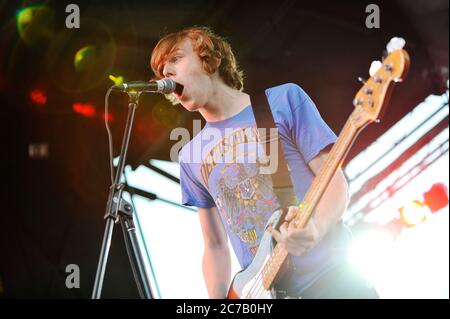 Dave Monks du Tokyo police Club se présentant au San Diego Street Scene Music Festival 2008 à San Diego. Crédit : Jared Milgrim/accès photo Banque D'Images