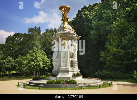 Monument à Haydn, Mozart et Beethoven au parc de Grosser Tiergarten à Berlin. Allemagne Banque D'Images