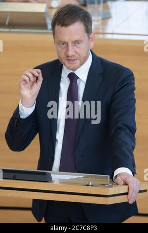 Dresde, Allemagne. 16 juillet 2020. Michael Kretschmer (CDU), Premier ministre de Saxe, s'adresse aux députés du Parlement de l'État de Saxe. Kretschmer a exprimé clairement sa confiance dans le ministre de l'intérieur de Saxe, Wöller. Credit: Sebastian Kahnert/dpa-Zentralbild/dpa/Alay Live News Banque D'Images