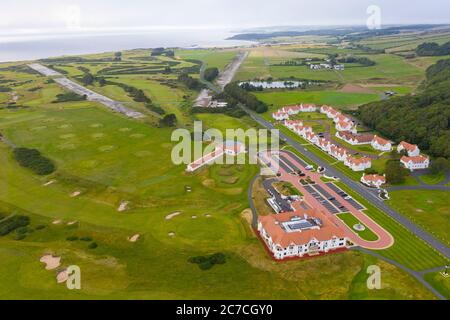 Vue aérienne depuis le drone du parcours d'Ailsa au parcours de golf de Trump Turnberry à Ayrshire, en Écosse, au Royaume-Uni Banque D'Images