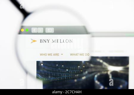 Los Angeles, Californie, Etats-Unis - 24 mars 2019 : éditorial illustratif de la page d'accueil du site Web de Bank of New York Mellon. Logo Bank of New York Mellon visible Banque D'Images