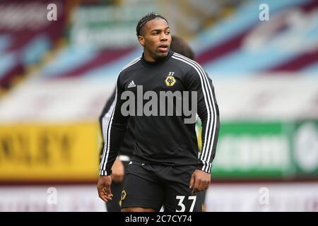 Burnley, Royaume-Uni. 15 juillet 2020. Adama Traore de Wolverhampton Wanderers pendant l'échauffement. Match Premier League, Burnley et Wolverhampton Wanderers à Turf Moor à Burnley, Lancs, le mercredi 15 juillet 2020. Cette image ne peut être utilisée qu'à des fins éditoriales. Usage éditorial uniquement, licence requise pour un usage commercial. Aucune utilisation dans les Paris, les jeux ou les publications d'un seul club/ligue/joueur. photo par Chris Stading/Andrew Orchard sports Photography/Alamy Live News crédit: Andrew Orchard sports Photography/Alamy Live News Banque D'Images