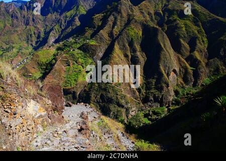 Vue magnifique sur les montagnes de Santo Antao, le Cap-Vert Banque D'Images