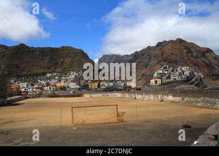 Stade de football à Ribeira Grande, Santo Antao, Cap-Vert Banque D'Images