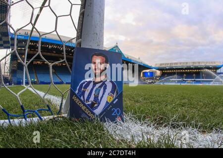 4 mars 2020, Hillsborough, Sheffield, Angleterre; Emirates FA Cup FA Cup 5ème tour, Sheffield mercredi v Manchester City : UNE vue générale de Hillsborough avec le programme de la journée de match d'aujourd'hui avec Barry Bannan (10) de Sheffield mercredi sur la couverture Banque D'Images