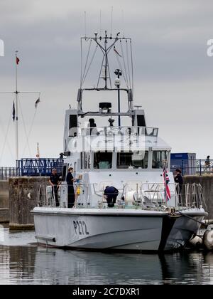 HMS Smitre et HMS exploit visitent Sovereign Harbour sur la côte sud du Royaume-Uni. Banque D'Images