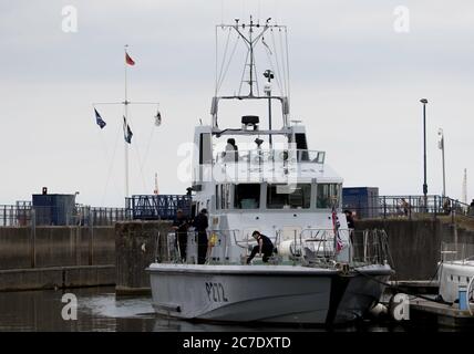 HMS Smitre et HMS exploit visitent Sovereign Harbour sur la côte sud du Royaume-Uni. Banque D'Images