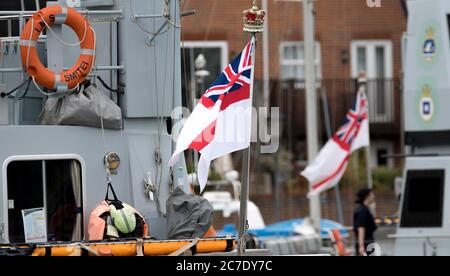 HMS Smitre et HMS exploit visitent Sovereign Harbour sur la côte sud du Royaume-Uni. Banque D'Images