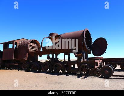 Cimetière de trains à Salar de Uyuni Banque D'Images